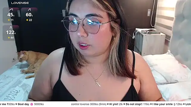 yini angel online show from 25, 6, 2026