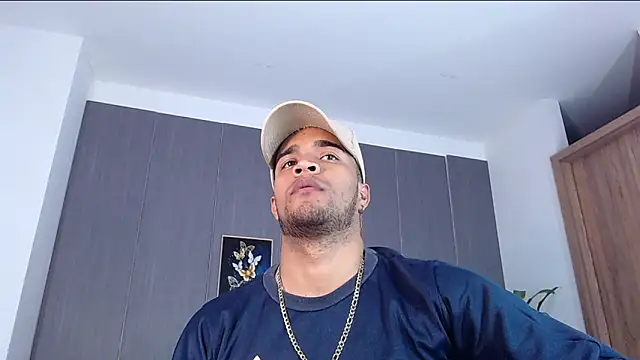 Snapshot of Bigcock_21cm_ chatting on 14, 3, 2025 Bigcock 21cm  online show from 14, 3, 2025