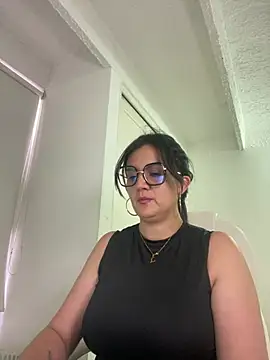 SWEETLILY18 online show from 22, 1, 2025