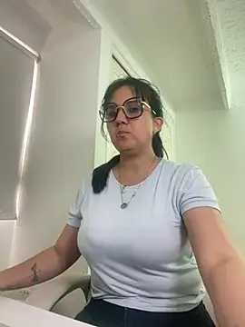 SWEETLILY18 online show from 31, 1, 2025