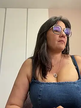 SWEETLILY18 online show from 1, 3, 2025