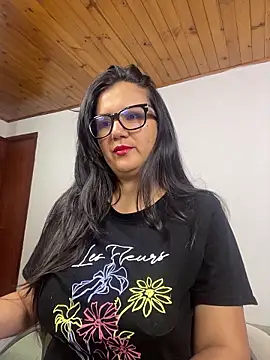 SWEETLILY18 online show from 17, 7, 2026