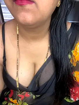 Zoya Varma004 online show from 18, 11, 2025