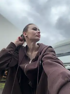 PrincessaHill  online show from 4, 4, 2026