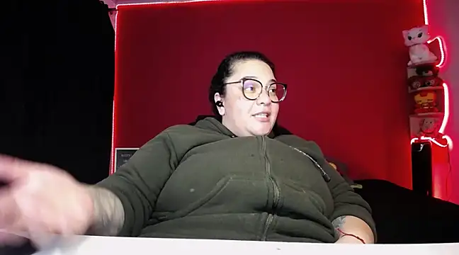 Snapshot of lulubigtitts1 chatting on 11, 12, 2024 lulubigtitts1 online show from 11, 12, 2024