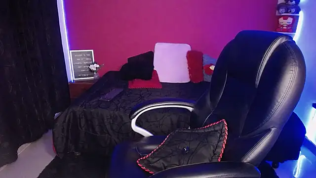 Snapshot of lulubigtitts1 chatting on 14, 12, 2024 lulubigtitts1 online show from 14, 12, 2024