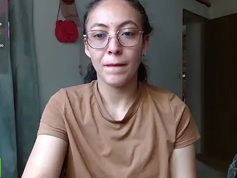 Snapshot of Olivia_Bright chatting on 17, 2, 2026 Olivia Bright online show from 17, 2, 2026