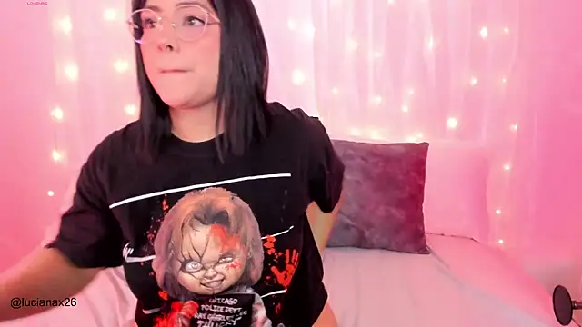 Snapshot of lucy26_ chatting on 25, 10, 2025 lucy26 online show from 25, 10, 2025