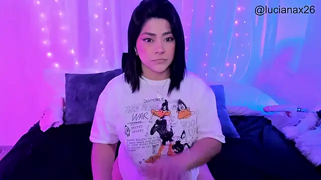 Snapshot of lucy26_ chatting on 4, 11, 2025 lucy26 online show from 4, 11, 2025