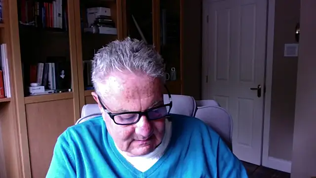 Snapshot of Oldpistolpete chatting on 11, 6, 2026 Oldpistolpete online show from 11, 6, 2026