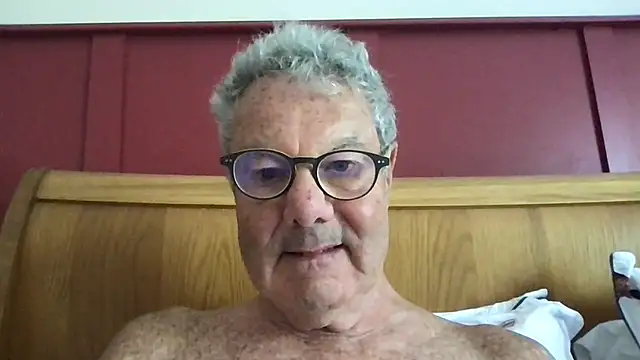 Snapshot of Oldpistolpete chatting on 10, 7, 2026 Oldpistolpete online show from 10, 7, 2026