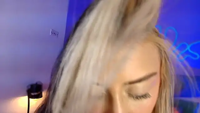 Sofly s online show from 16, 3, 2026