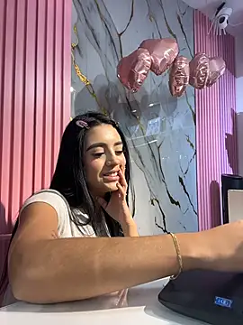 Victoria adaams online show from 6, 11, 2025