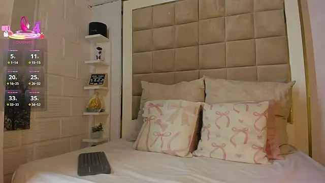 Victoria adaams online show from 19, 12, 2025