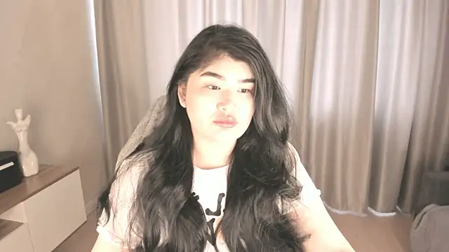 mia lui online show from 22, 7, 2026