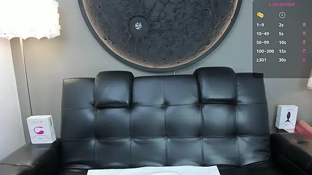 Snapshot of miss_vaiolette chatting on 1, 2, 2025 miss vaiolette online show from 1, 2, 2025