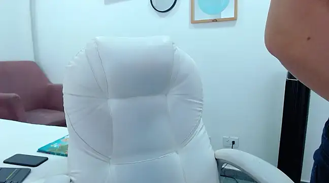 annylouis online show from 5, 1, 2025