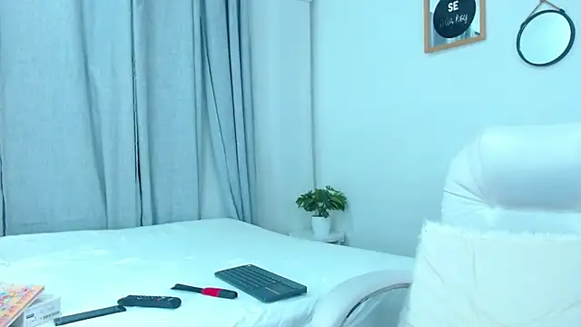 annylouis online show from 28, 1, 2025