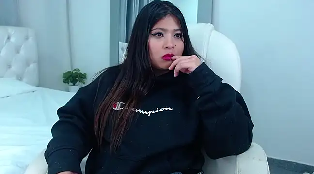 annylouis online show from 19, 2, 2025