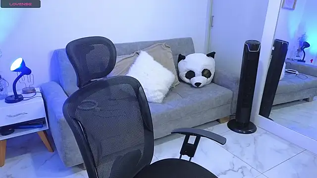 annylouis online show from 17, 9, 2025