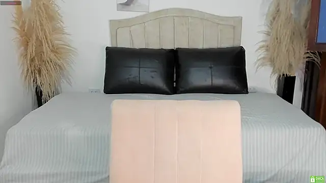 Bianka olivetto021 online show from 7, 4, 2026