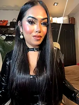 BigDominaMia online show from 8, 11, 2025