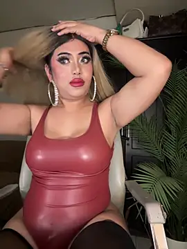 BigDominaMia online show from 24, 2, 2026