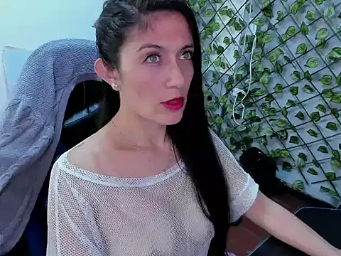 AnnyMilet  online show from 5, 3, 2026