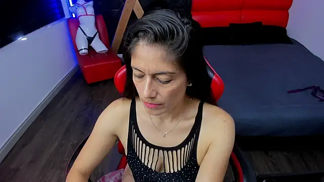 AnnyMilet  online show from 6, 7, 2026