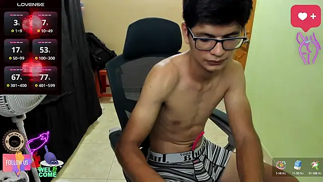 Snapshot of GoldenProject chatting on 6, 10, 2025 GoldenProject online show from 6, 10, 2025