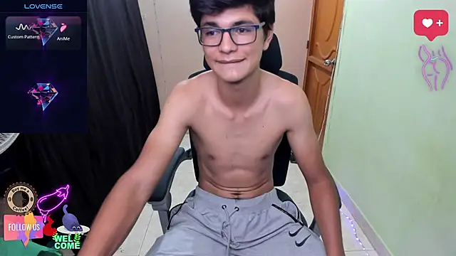 Snapshot of GoldenProject chatting on 14, 11, 2025 GoldenProject online show from 14, 11, 2025