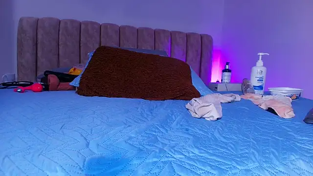 Snapshot of _linda_milk_ chatting on 26, 11, 2025 linda milk online show from 26, 11, 2025