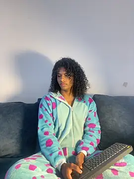 Snapshot of Lucas_eevans chatting on 25, 11, 2025 Lucas eevans online show from 25, 11, 2025