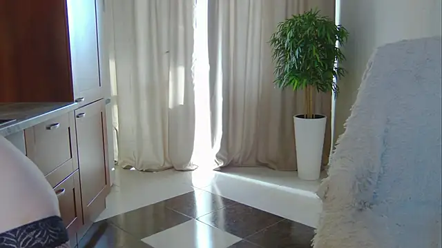 Snapshot of -Solar-Jane- chatting on 23, 2, 2025 -Solar-Jane- online show from 23, 2, 2025