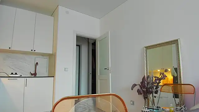 Kossie  online show from 6, 2, 2025