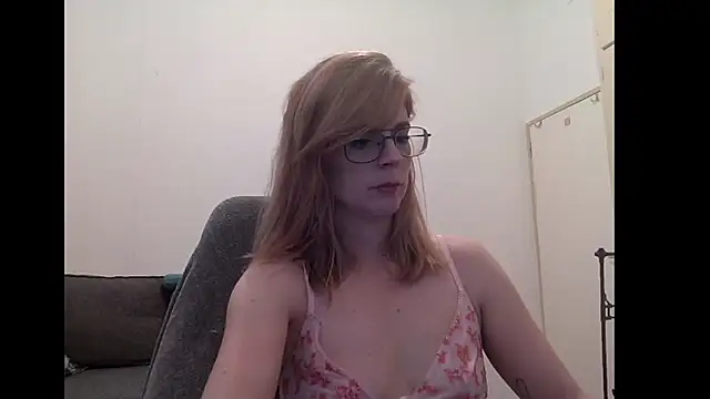 Snapshot of SavannaGirly chatting on 14, 9, 2025 SavannaGirly online show from 14, 9, 2025