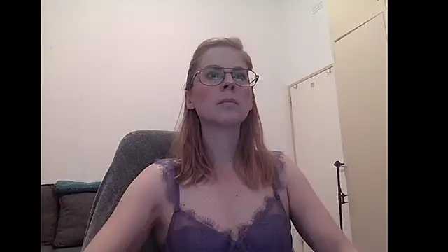 Snapshot of SavannaGirly chatting on 19, 9, 2025 SavannaGirly online show from 19, 9, 2025
