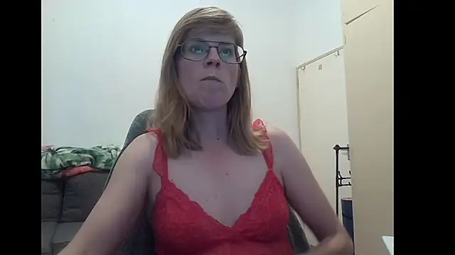 Snapshot of SavannaGirly chatting on 24, 11, 2025 SavannaGirly online show from 24, 11, 2025