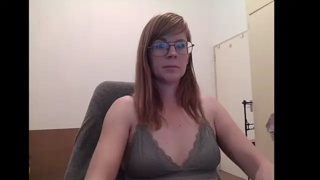 SavannaGirly online show from 4, 6, 2026