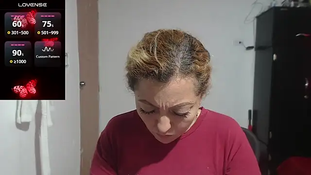 Snapshot of elizabeth_clint chatting on 21, 2, 2025 elizabeth clint online show from 21, 2, 2025