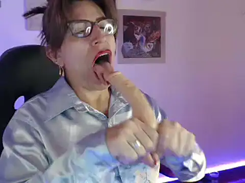 Chayla Ruiz online show from 18, 1, 2025