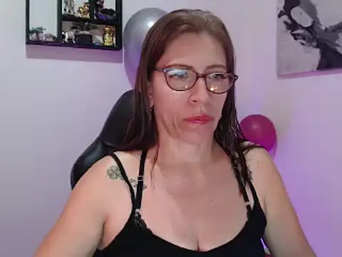 Chayla Ruiz online show from 13, 3, 2025