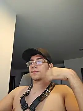 Snapshot of Jhoan_saenz chatting on 15, 9, 2025 Jhoan saenz online show from 15, 9, 2025