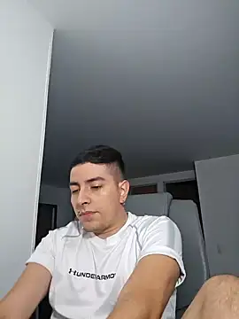 Snapshot of Jhoan_saenz chatting on 30, 9, 2025 Jhoan saenz online show from 30, 9, 2025