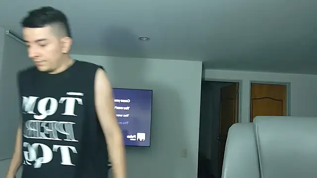 Snapshot of Jhoan_saenz chatting on 21, 10, 2025 Jhoan saenz online show from 21, 10, 2025