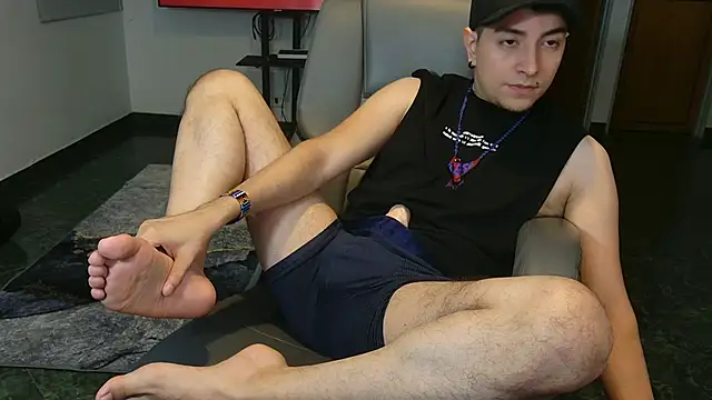 Snapshot of Jhoan_saenz chatting on 11, 11, 2025 Jhoan saenz online show from 11, 11, 2025