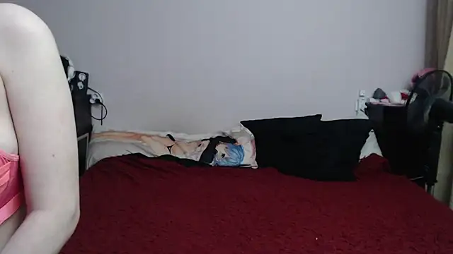 Maya Viola online show from 7, 1, 2025