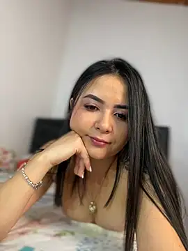 Snapshot of jailyncam_ chatting on 7, 2, 2025 jailyncam online show from 7, 2, 2025