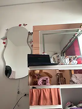 Snapshot of jailyncam_ chatting on 28, 11, 2025 jailyncam online show from 28, 11, 2025