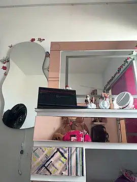 Snapshot of jailyncam_ chatting on 15, 12, 2025 jailyncam online show from 15, 12, 2025